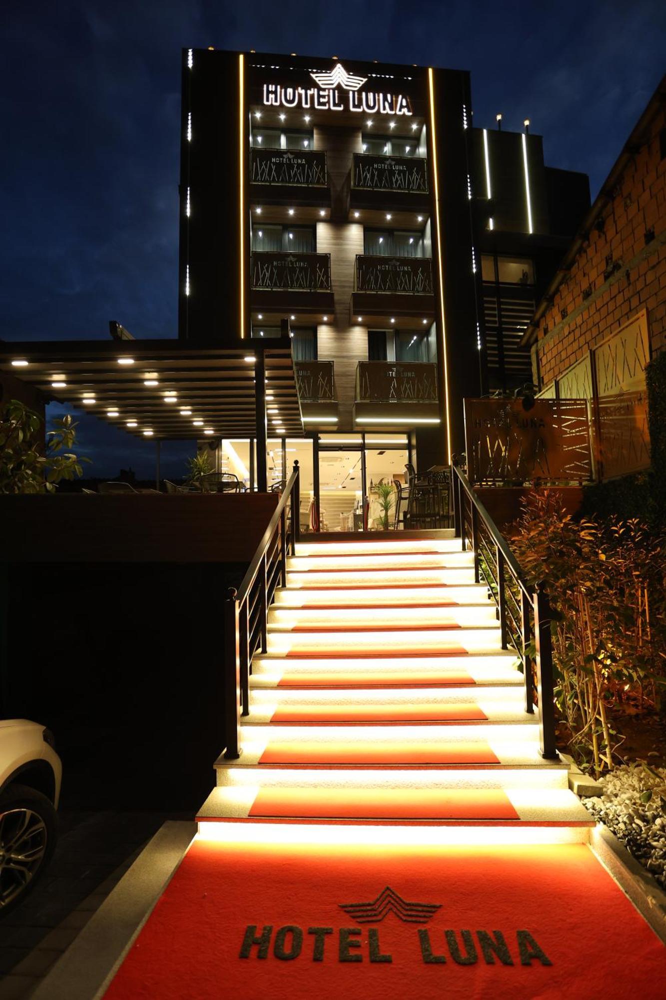 Hotel Luna Prizren Kültér fotó