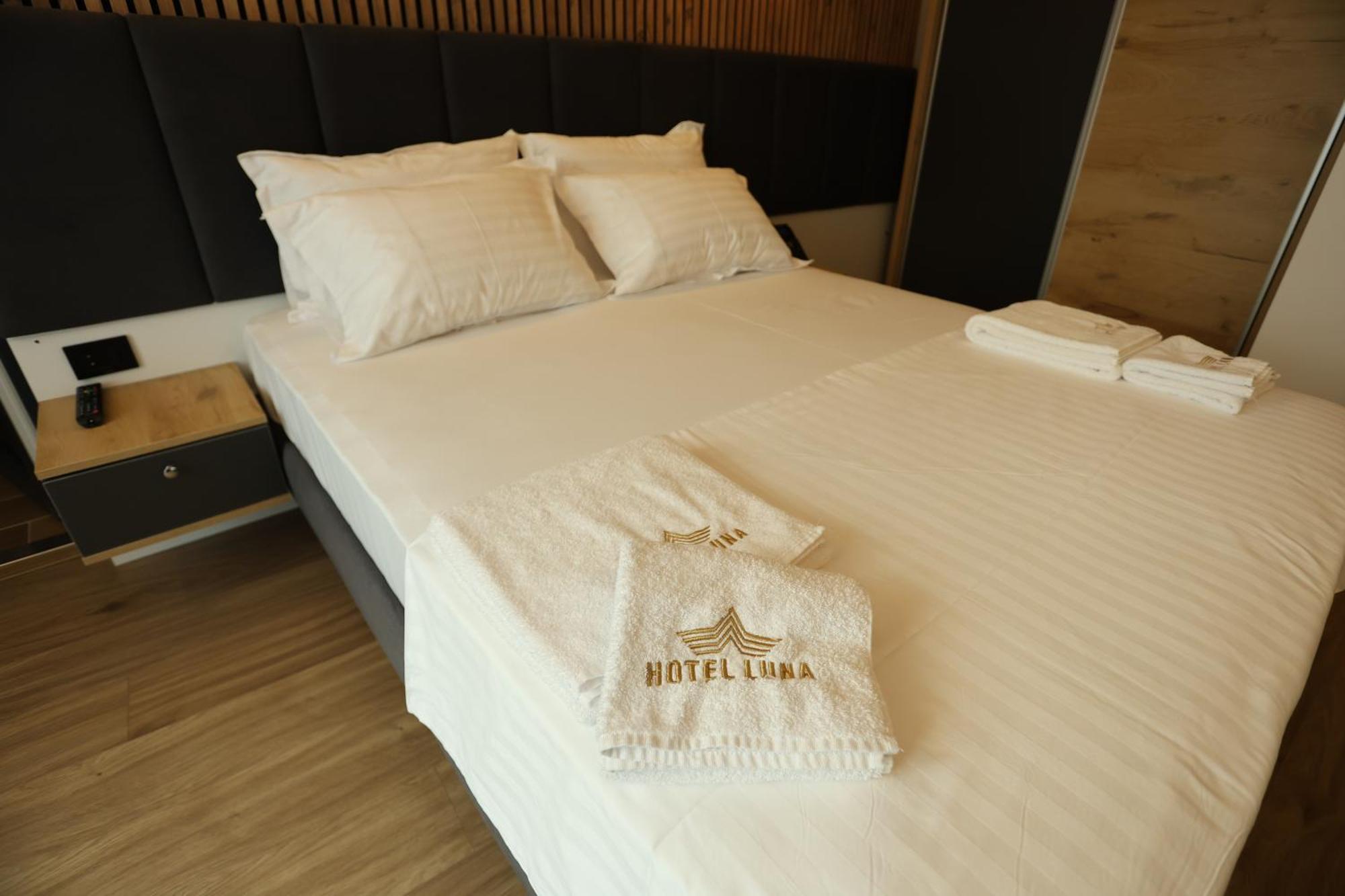 Hotel Luna Prizren Kültér fotó