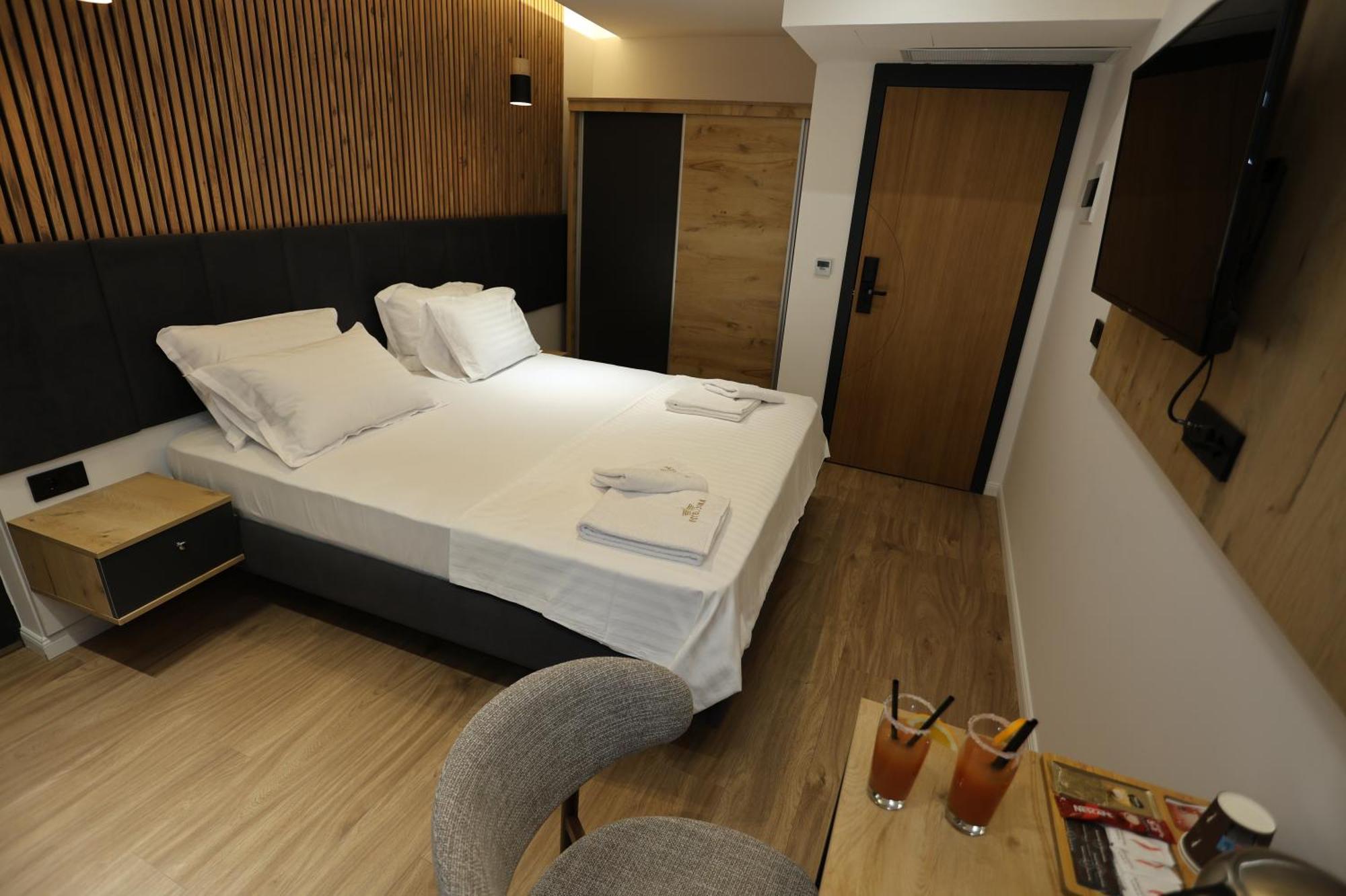Hotel Luna Prizren Kültér fotó