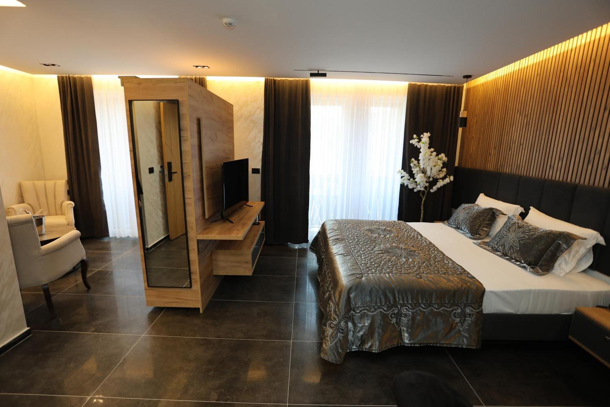 Hotel Luna Prizren Kültér fotó